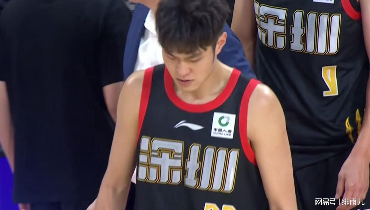 星空电竞官方网站-场均17+6+3！王浩然正式打成CBA第一锋线，广东队买不起了！